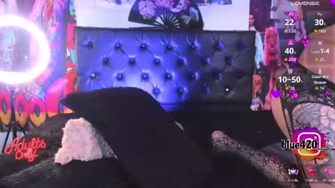 blue online show from June 24, 6:17 pm