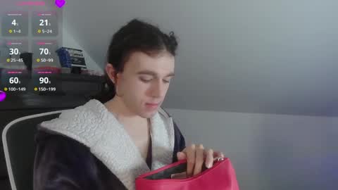 Natsu online show from March 23, 4:45 pm