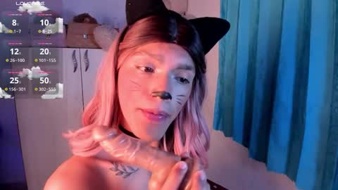 sophi lovely online show from October 27, 4:15 pm