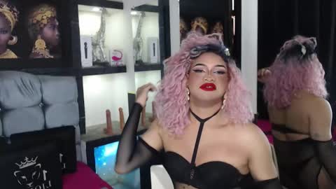 sophia_hott01 online show from December 3, 12:09 pm