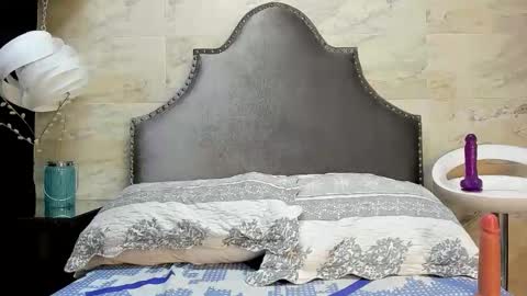 Sophia  online show from March 25, 7:40 pm