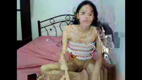 sophialaurel online show from November 18, 4:07 pm