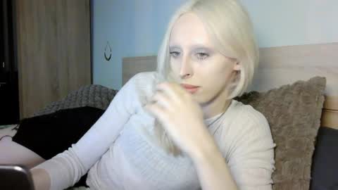 sora999999999 online show from April 6, 10:32 pm