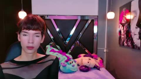 stefany piink online show from June 5, 12:44 pm
