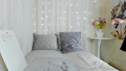 Alice online show from November 8, 1:11 pm