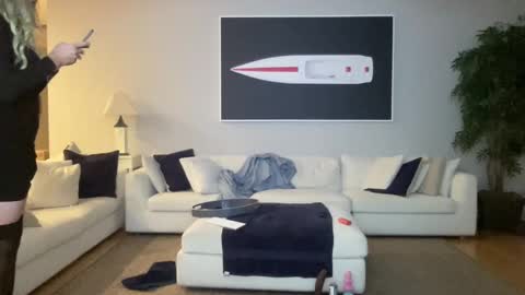 Sissy Isabella online show from November 11, 7:21 am