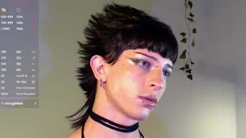 Angel  online show from October 26, 5:25 am