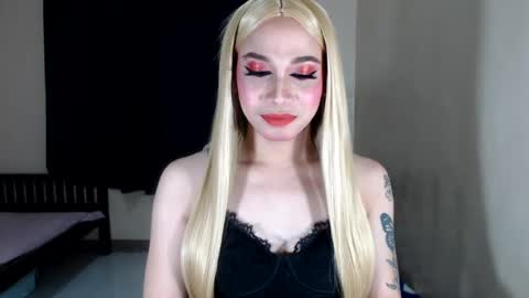 sweetkatniss online show from August 2, 3:07 am
