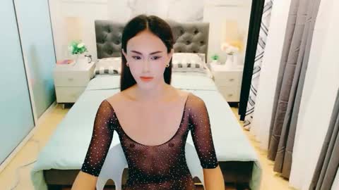 Lacy online show from May 28, 10:02 am