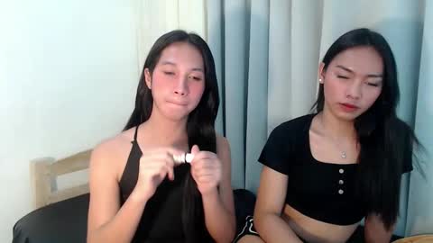 YOGIRL MAXINE online show from April 30, 8:57 pm