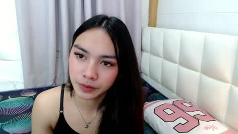 YOGIRL MAXINE online show from July 5, 1:28 pm