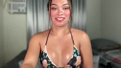 TERRI  the girl will hunt you online show from January 26, 12:05 am