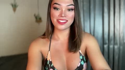 TERRI  the girl will hunt you online show from February 21, 1:00 am