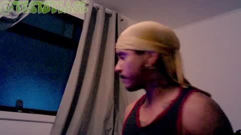 Milo online show from April 18, 1:07 am