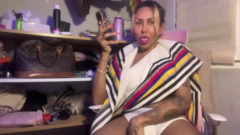 angeeconty online show from December 12, 6:47 am