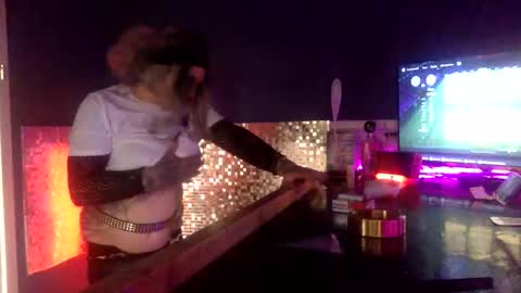 theshowgirl online show from May 14, 3:38 am