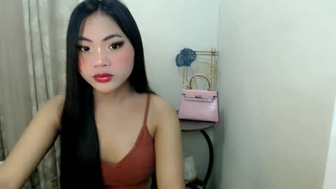 just watch this woman online show from February 22, 10:45 pm