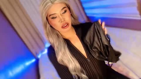 Snapshot of tiara_perezx chatting on September 30, 6:08 pm Sam online show from September 30, 6:08 pm