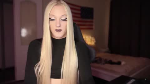 Amira online show from January 11, 10:33 am