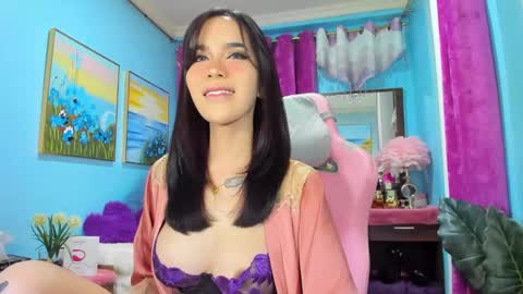 Tina Valentine online show from December 22, 10:42 am