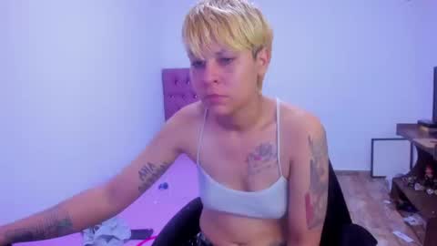 tomboygirl69 online show from March 10, 9:18 pm