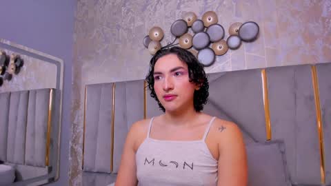   online show from December 19, 12:01 pm