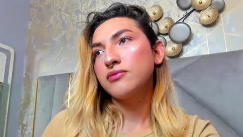   online show from March 5, 3:06 pm