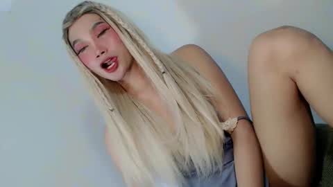 iloveyou AZ online show from May 28, 12:58 pm