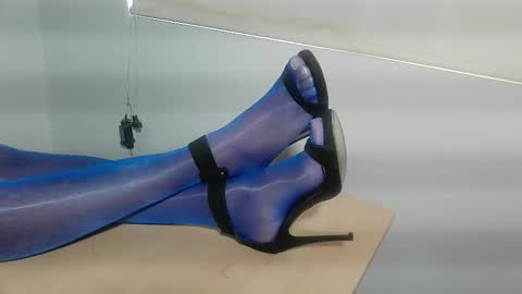 Sexy Selena 1203 online show from October 9, 4:52 pm