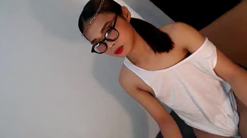 GEN LUXS online show from January 13, 9:28 am