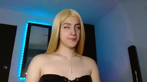 triana_damelio online show from March 4, 3:04 pm