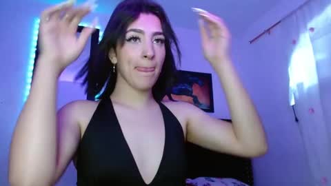 triana_damelio online show from September 25, 3:30 pm