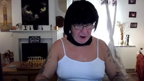 Snapshot of trinity1011 chatting on October 27, 8:11 am trinity1011 online show from October 27, 8:11 am