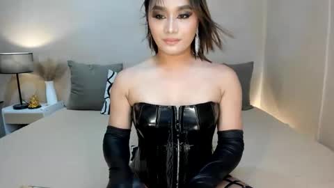 YOUR MISTRESS online show from September 26, 8:17 pm