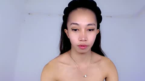 tskitty_girl online show from May 6, 10:49 pm