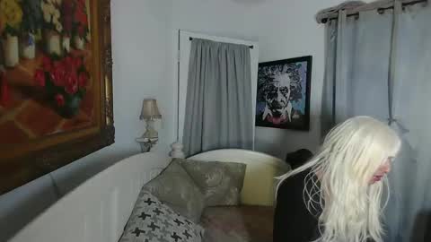 Sassy Star online show from January 2, 12:13 pm