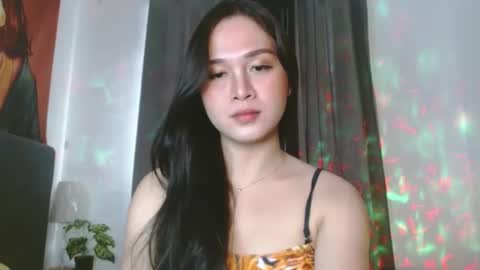 Bella Ratbu online show from December 19, 2:23 am