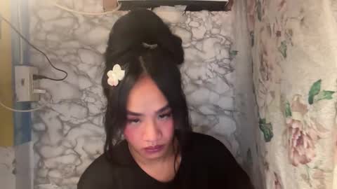 Atarah online show from October 31, 6:49 pm