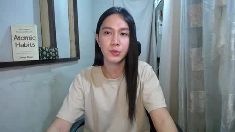 Erika online show from March 6, 1:42 pm