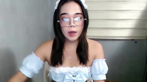 urbabydollx16 online show from May 19, 7:37 am