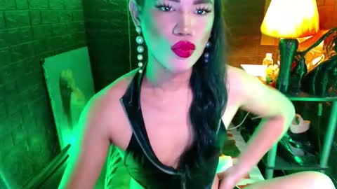 queen norelle online show from June 3, 8:34 pm