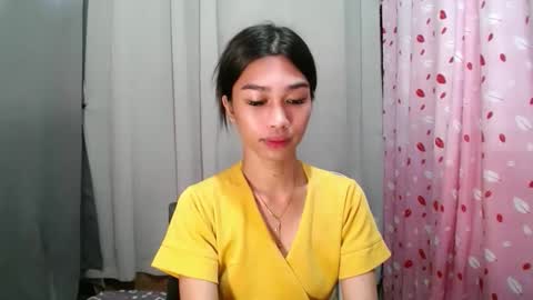 urloverjasmine_xx online show from May 13, 11:58 pm