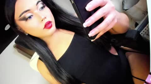 JESS - DONT FORGET TO FOLLOW ME AND GIVE ME THUMBS UP online show from May 23, 5:03 am