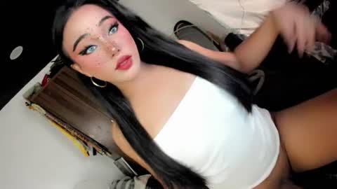 JESS - DONT FORGET TO FOLLOW ME AND GIVE ME THUMBS UP online show from July 6, 12:34 pm