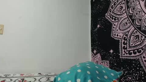 valeria online show from May 4, 6:29 am