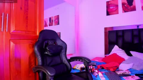 ValeryTs1 online show from April 10, 7:08 pm