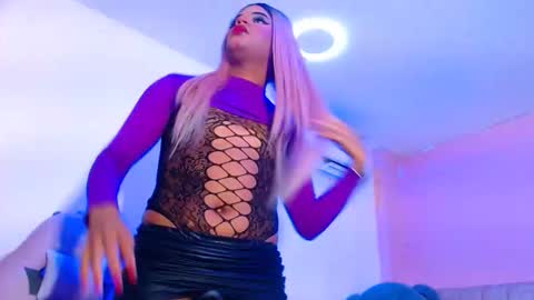 vannesa01 online show from March 16, 7:50 pm