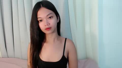 venus_mirage online show from May 12, 4:15 pm