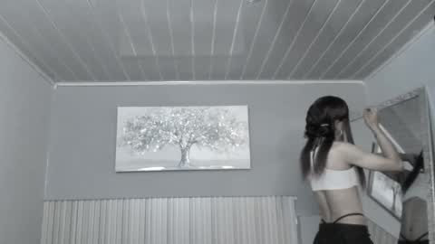  Vicky  online show from April 5, 2:04 pm