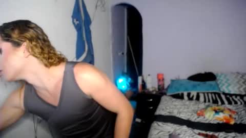 violet_hyuga online show from December 5, 3:44 am